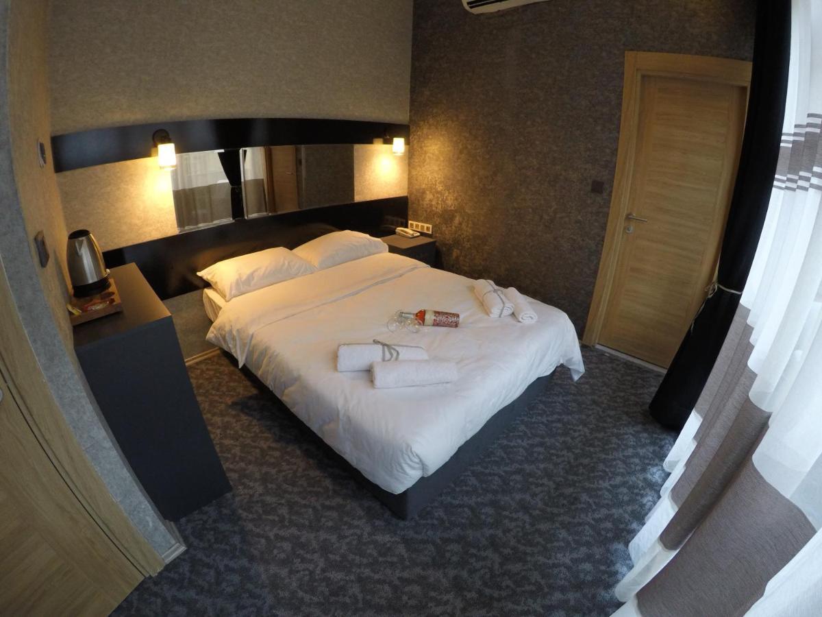 Blue Point Hotel Istanbul Bagian luar foto