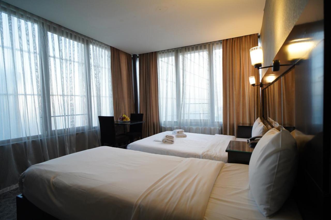 Blue Point Hotel Istanbul Bagian luar foto